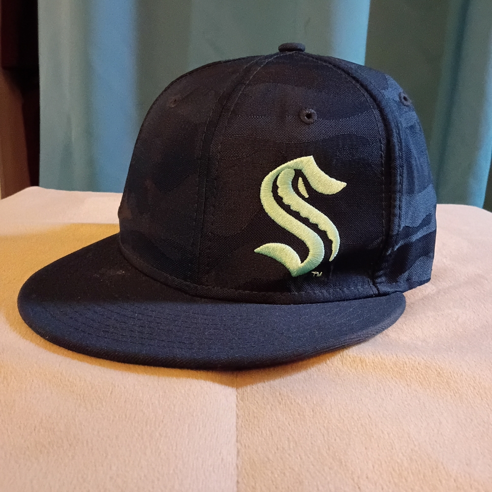 9Fifty New Era Navy Camouflage Snapback Cap with Seattle Kraken Logo